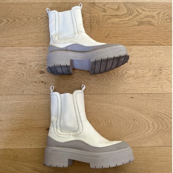 Sam Edelman - Lulia Chelsea Boots in Cream & Gray - Picture 2 of 9